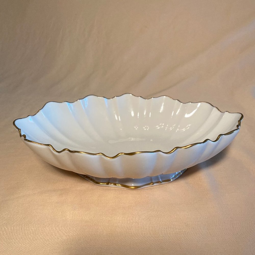 Lenox Symphony Oval Scalloped Gold Edge Bowl